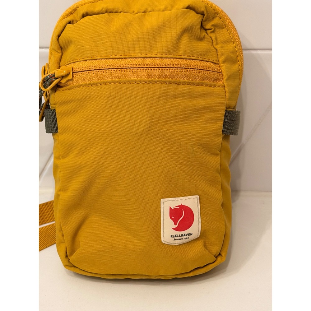 Fjallraven High Coast Pocket Ochre Yellow Crossbody Bag 23226 Messenger Travel